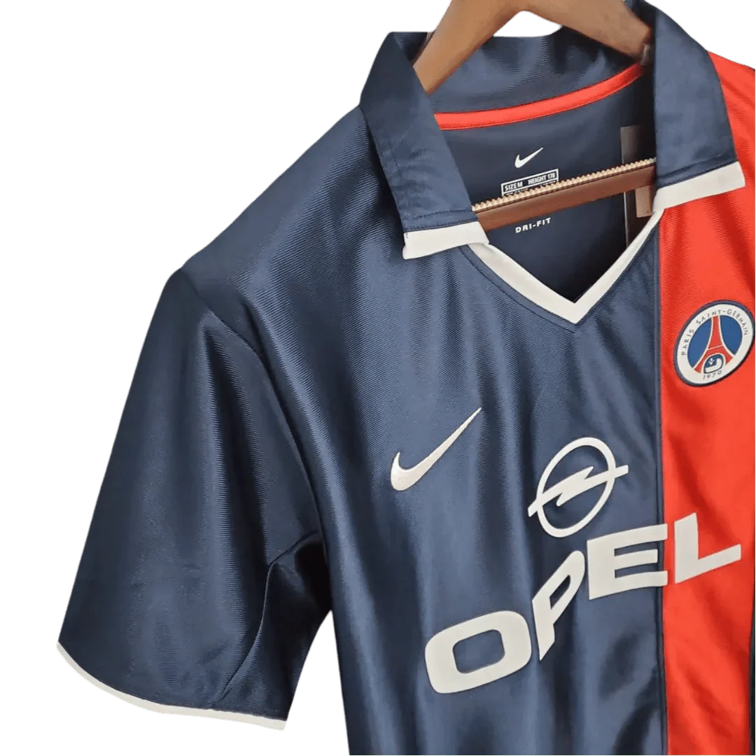 https://cdn.shopify.com/s/files/1/0826/7228/8075/files/20012002-paris-saint-germain-opel-home-retro-jersey-255616.webp?v=1741198020