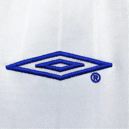 https://cdn.shopify.com/s/files/1/0826/7228/8075/files/20012003-chelsea-fly-emirates-away-retro-kit-classickits433-420231.webp?v=1741198263