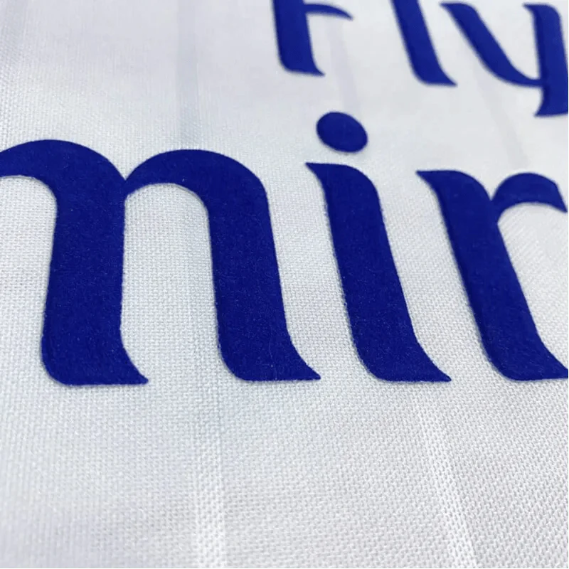 https://cdn.shopify.com/s/files/1/0826/7228/8075/files/20012003-chelsea-fly-emirates-away-retro-kit-classickits433-985038.webp?v=1741198264