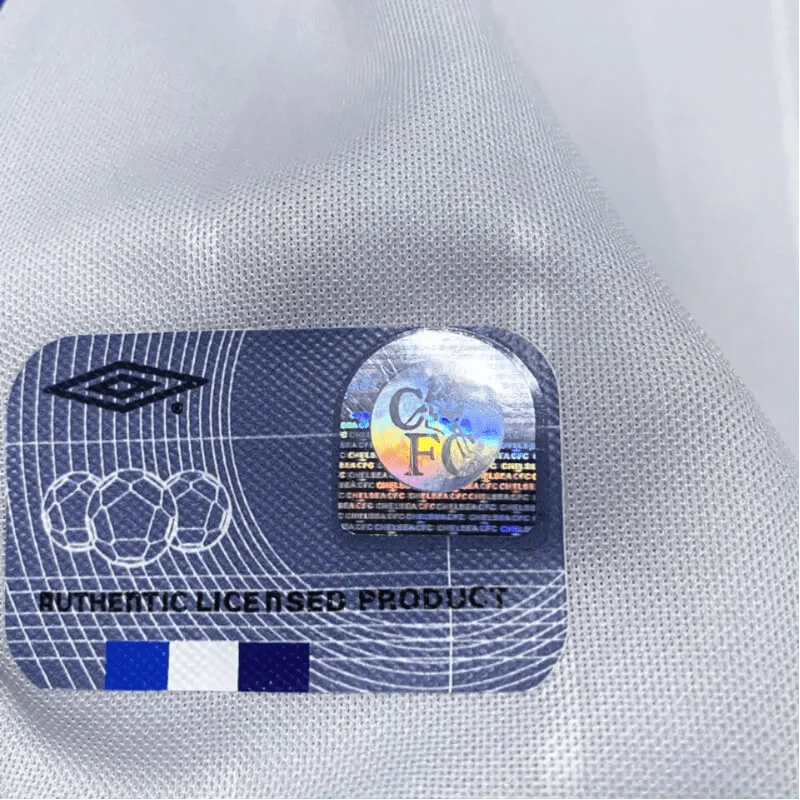 https://cdn.shopify.com/s/files/1/0826/7228/8075/files/20012003-chelsea-fly-emirates-away-retro-kit-classickits433-988538.webp?v=1741198267