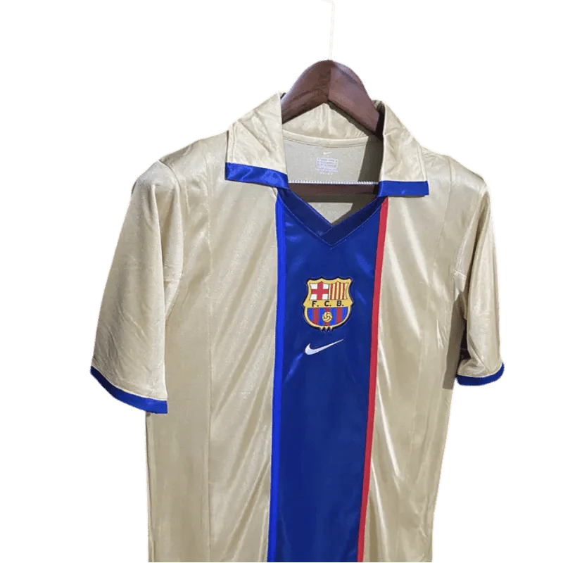 https://cdn.shopify.com/s/files/1/0826/7228/8075/files/20012003-fc-barcelona-away-retro-kit-668632.webp?v=1741197556