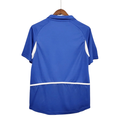 https://cdn.shopify.com/s/files/1/0826/7228/8075/files/2002-brazil-world-cup-away-retro-kit-classickits433-893570.webp?v=1741198763