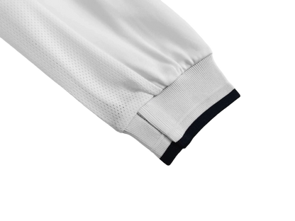 https://cdn.shopify.com/s/files/1/0826/7228/8075/files/2002-england-home-retro-kit-long-sleeves-623959.webp?v=1741197044