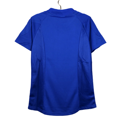 https://cdn.shopify.com/s/files/1/0826/7228/8075/files/2002-france-home-retro-kit-948234.webp?v=1741197156