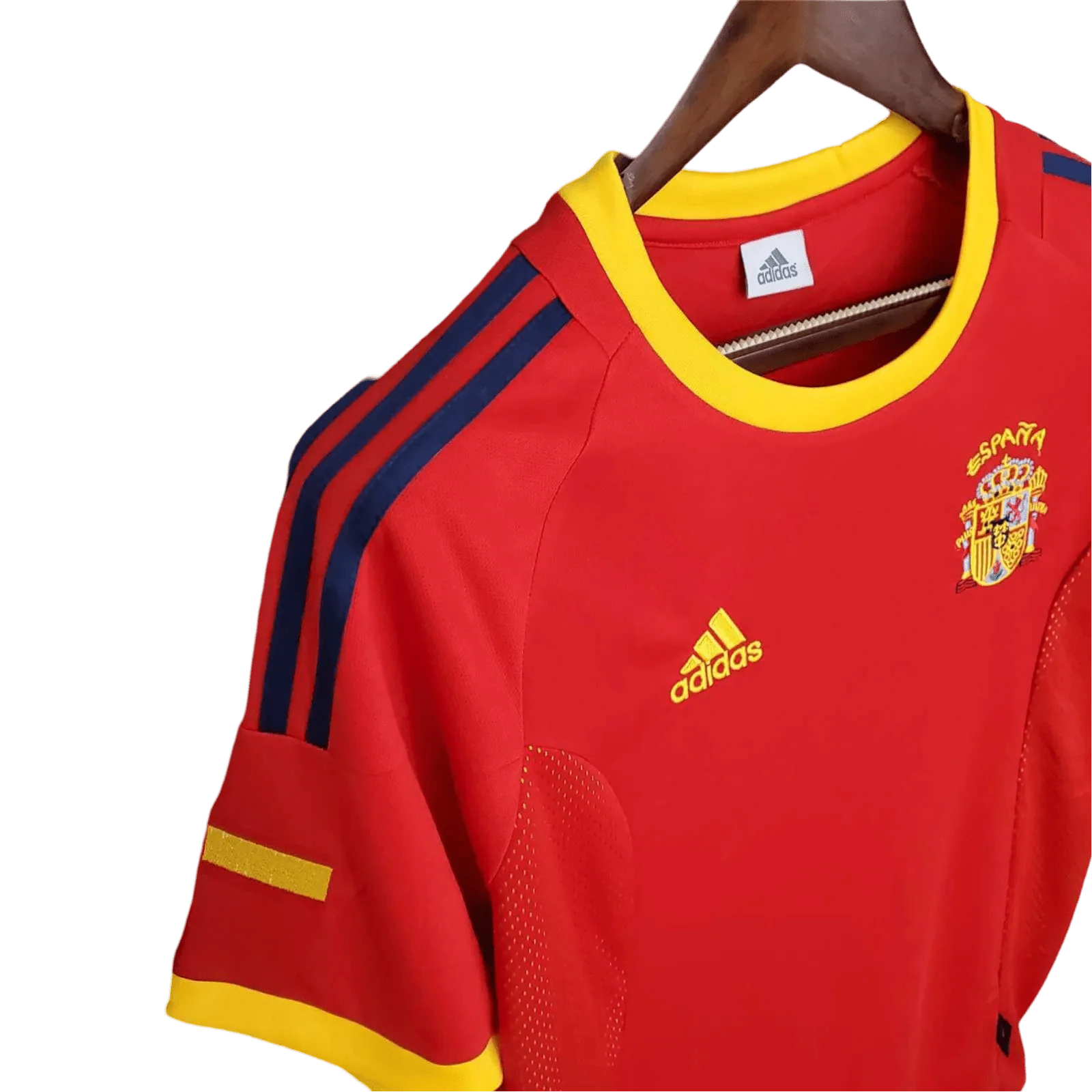 https://cdn.shopify.com/s/files/1/0826/7228/8075/files/2002-spain-home-red-retro-kit-339429.webp?v=1741197165