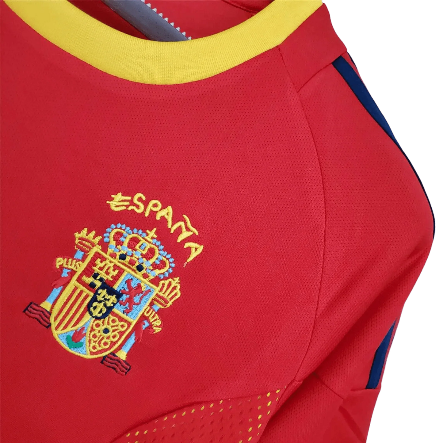 https://cdn.shopify.com/s/files/1/0826/7228/8075/files/2002-spain-home-red-retro-kit-945124.webp?v=1741197168
