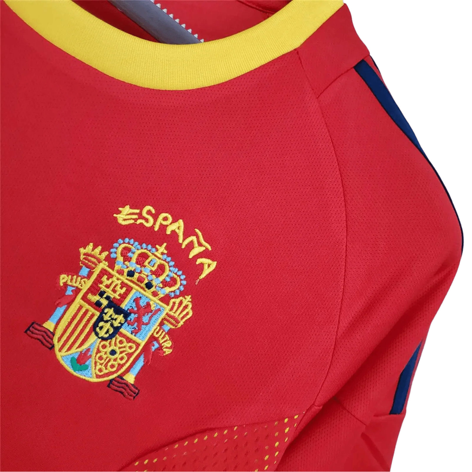 https://cdn.shopify.com/s/files/1/0826/7228/8075/files/2002-spain-home-red-retro-kit-945124.webp?v=1741197168