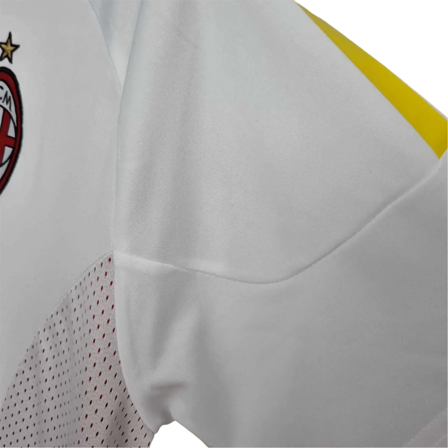 https://cdn.shopify.com/s/files/1/0826/7228/8075/files/20022003-ac-milan-for-peace-champions-league-final-edition-retro-kit-987030.webp?v=1741197273
