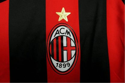 https://cdn.shopify.com/s/files/1/0826/7228/8075/files/20022003-ac-milan-opel-home-retro-kit-562990.webp?v=1741197289