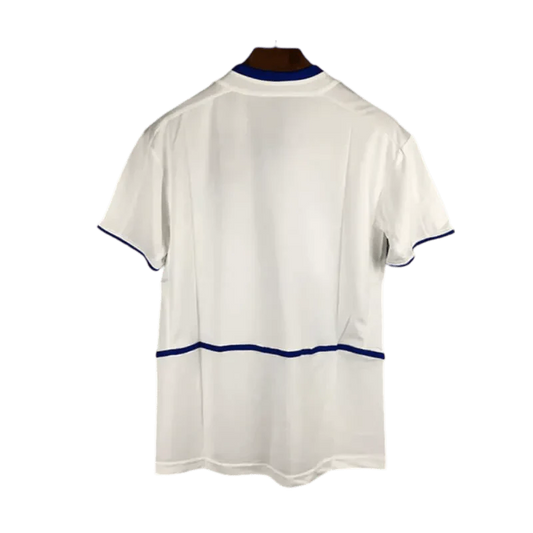 https://cdn.shopify.com/s/files/1/0826/7228/8075/files/20022003-inter-milan-pirelli-away-retro-kit-405070.webp?v=1741197448