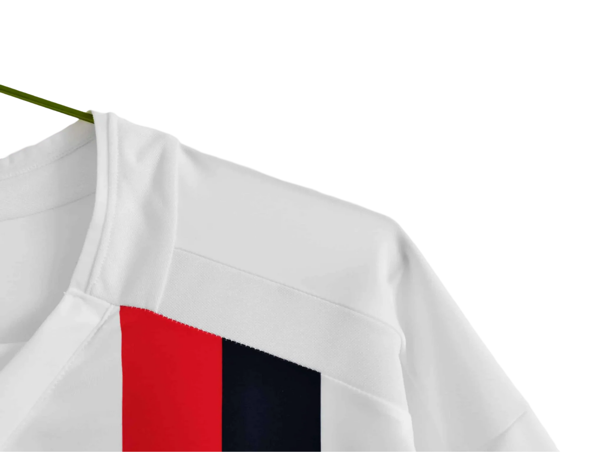 https://cdn.shopify.com/s/files/1/0826/7228/8075/files/20022003-paris-saint-germain-thomson-away-retro-kit-627053.webp?v=1741198002