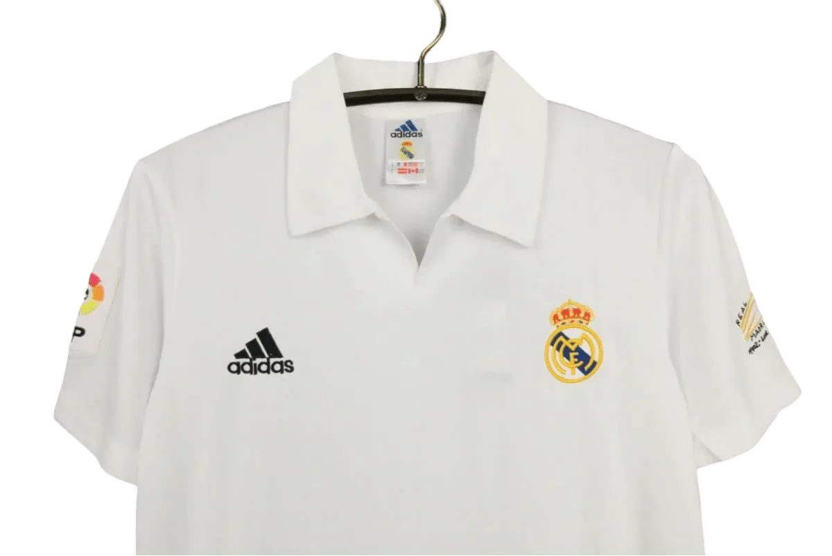 https://cdn.shopify.com/s/files/1/0826/7228/8075/files/20022003-real-madrid-siemens-mobile-home-retro-kit-842577.webp?v=1741197441
