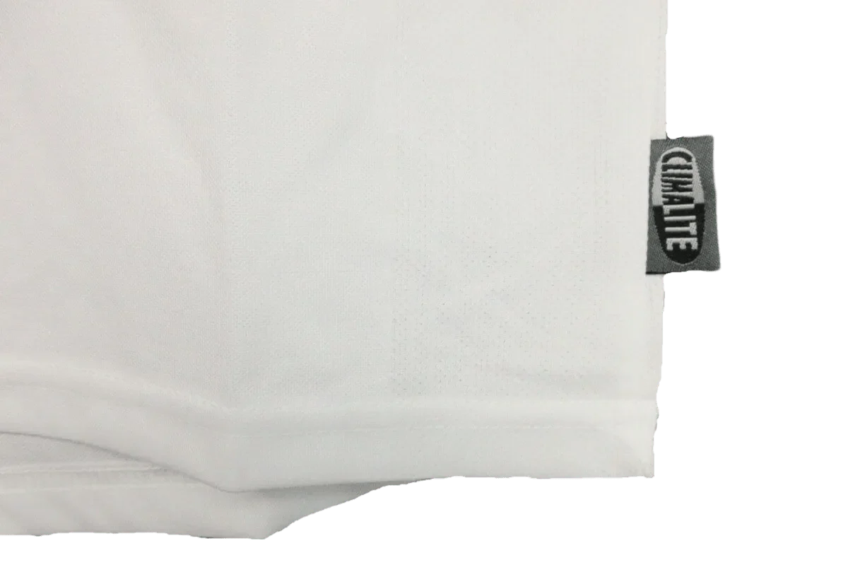 https://cdn.shopify.com/s/files/1/0826/7228/8075/files/20022003-real-madrid-siemens-mobile-home-retro-kit-844218.webp?v=1741197442