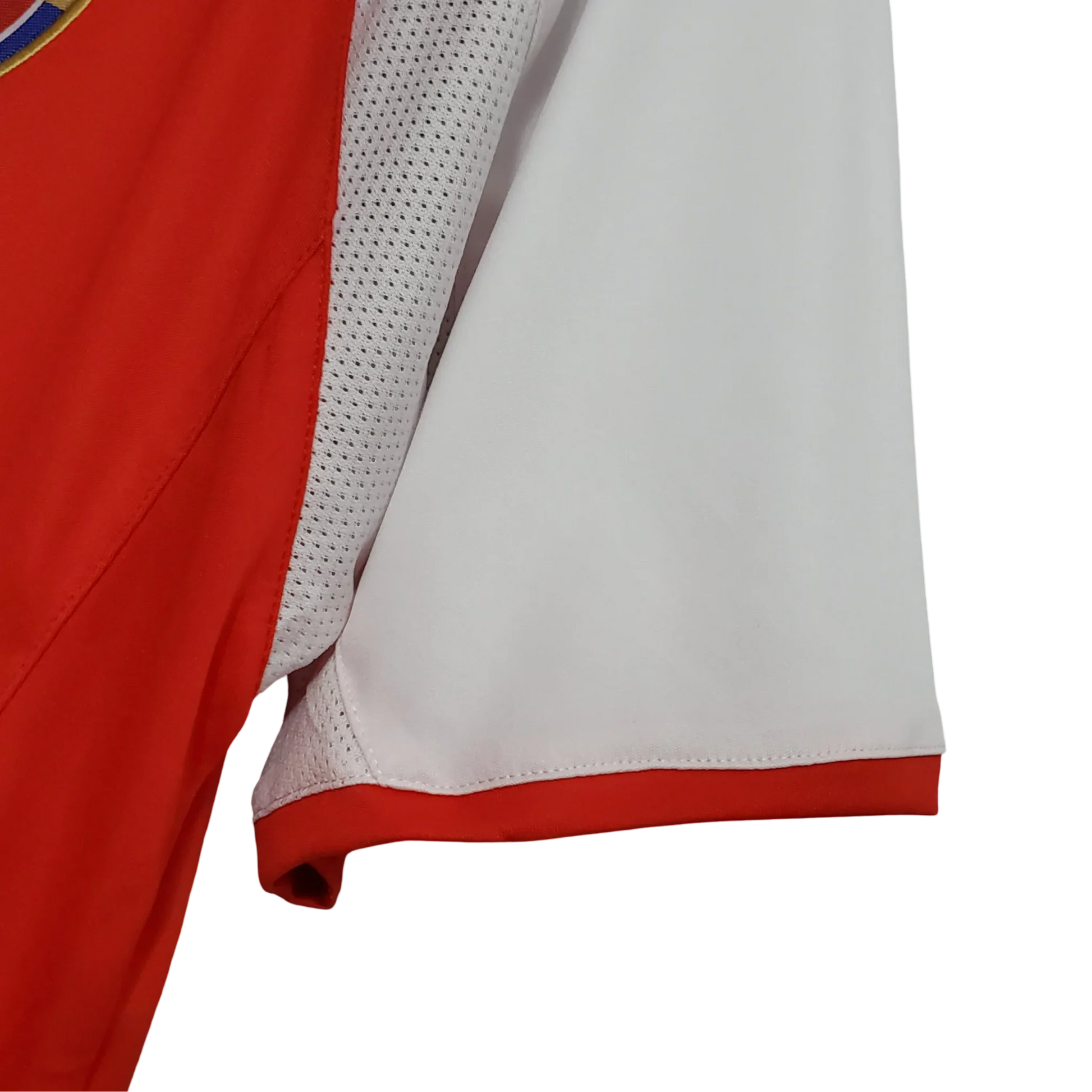 https://cdn.shopify.com/s/files/1/0826/7228/8075/files/20022004-arsenal-sponsor-o2-home-retro-kit-classickits433-244220.webp?v=1741198449