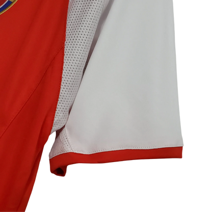 https://cdn.shopify.com/s/files/1/0826/7228/8075/files/20022004-arsenal-sponsor-o2-home-retro-kit-classickits433-244220.webp?v=1741198449