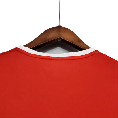 https://cdn.shopify.com/s/files/1/0826/7228/8075/files/20022004-arsenal-sponsor-o2-home-retro-kit-classickits433-522298.webp?v=1741198450