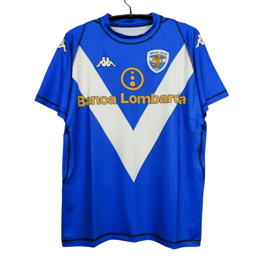 https://cdn.shopify.com/s/files/1/0826/7228/8075/files/20032004-fc-brescia-banca-lombarda-home-retro-kit-classickits433-745682.webp?v=1741198456