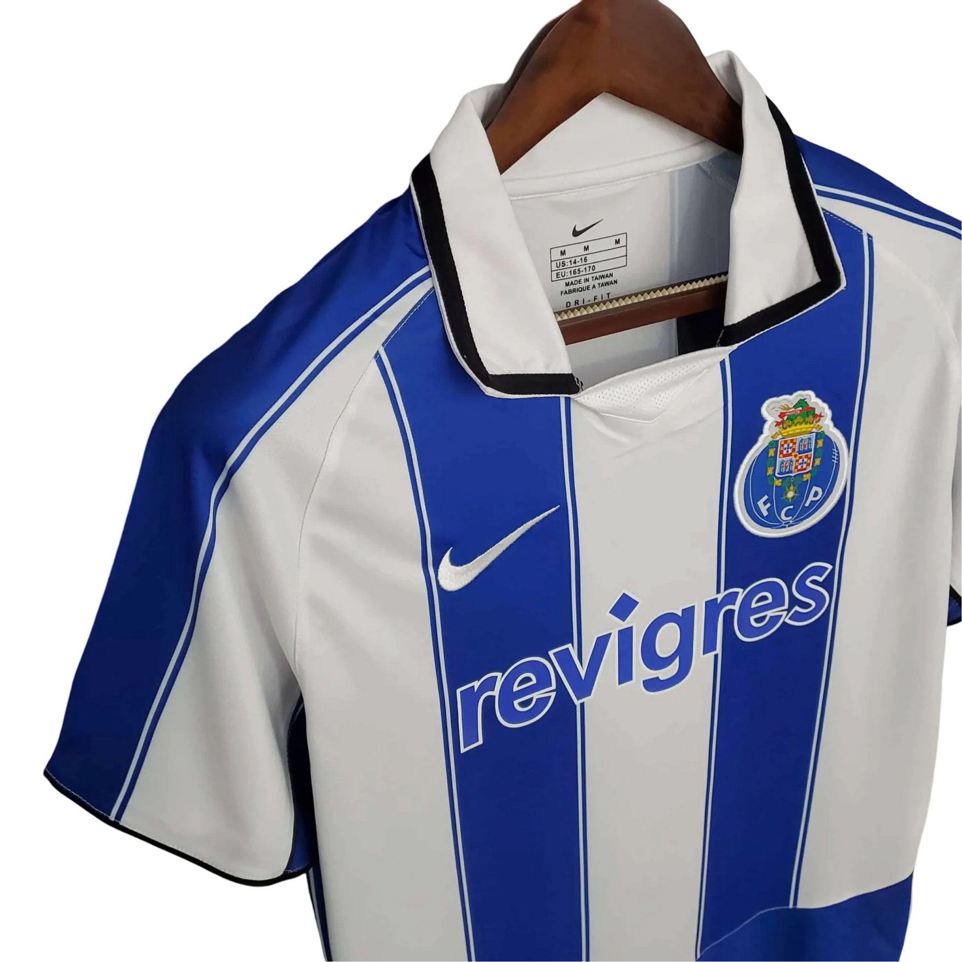 https://cdn.shopify.com/s/files/1/0826/7228/8075/files/20032004-fc-porto-revigres-home-retro-jersey-104962.webp?v=1741198250