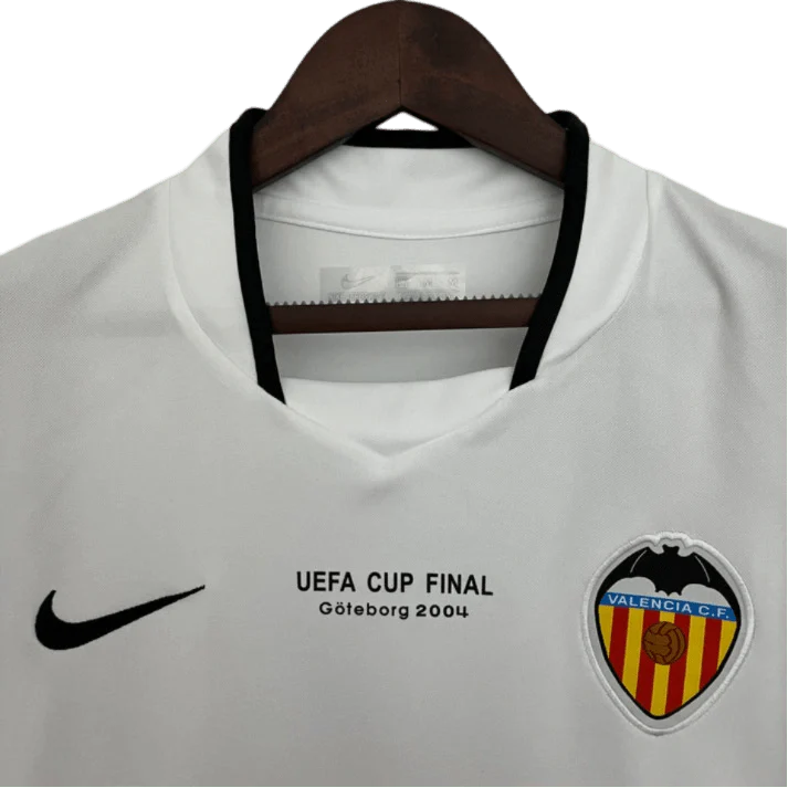 https://cdn.shopify.com/s/files/1/0826/7228/8075/files/20032004-valencia-toyota-home-retro-kit-classickits433-135855.webp?v=1741199027