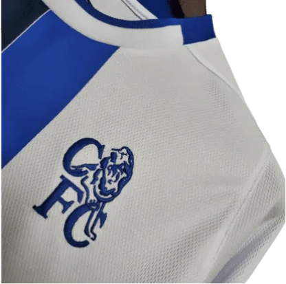 https://cdn.shopify.com/s/files/1/0826/7228/8075/files/20032005-chelsea-fly-emirates-away-retro-kit-long-sleeves-classickits433-665059.webp?v=1741198284