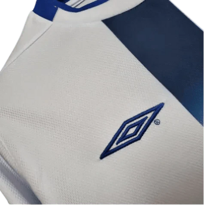 https://cdn.shopify.com/s/files/1/0826/7228/8075/files/20032005-chelsea-fly-emirates-away-retro-kit-long-sleeves-classickits433-978831.webp?v=1741198286