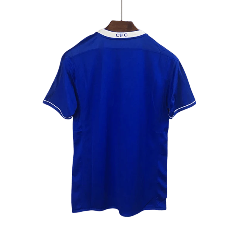 https://cdn.shopify.com/s/files/1/0826/7228/8075/files/20032005-chelsea-fly-emirates-home-retro-kit-classickits433-355558.webp?v=1741199252