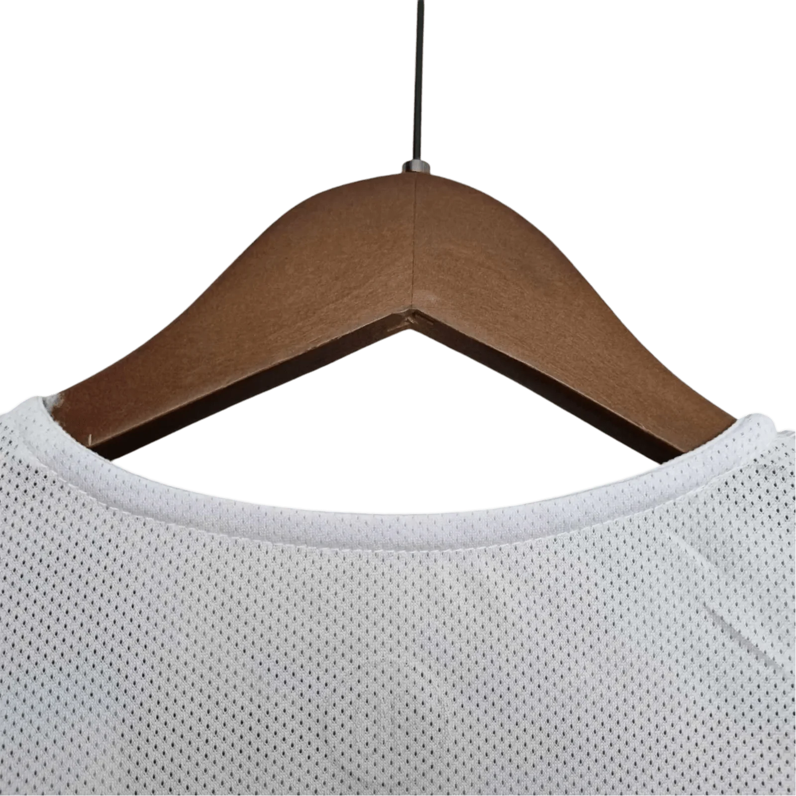 https://cdn.shopify.com/s/files/1/0826/7228/8075/files/2004-brazil-away-retro-kit-115384.webp?v=1741196948