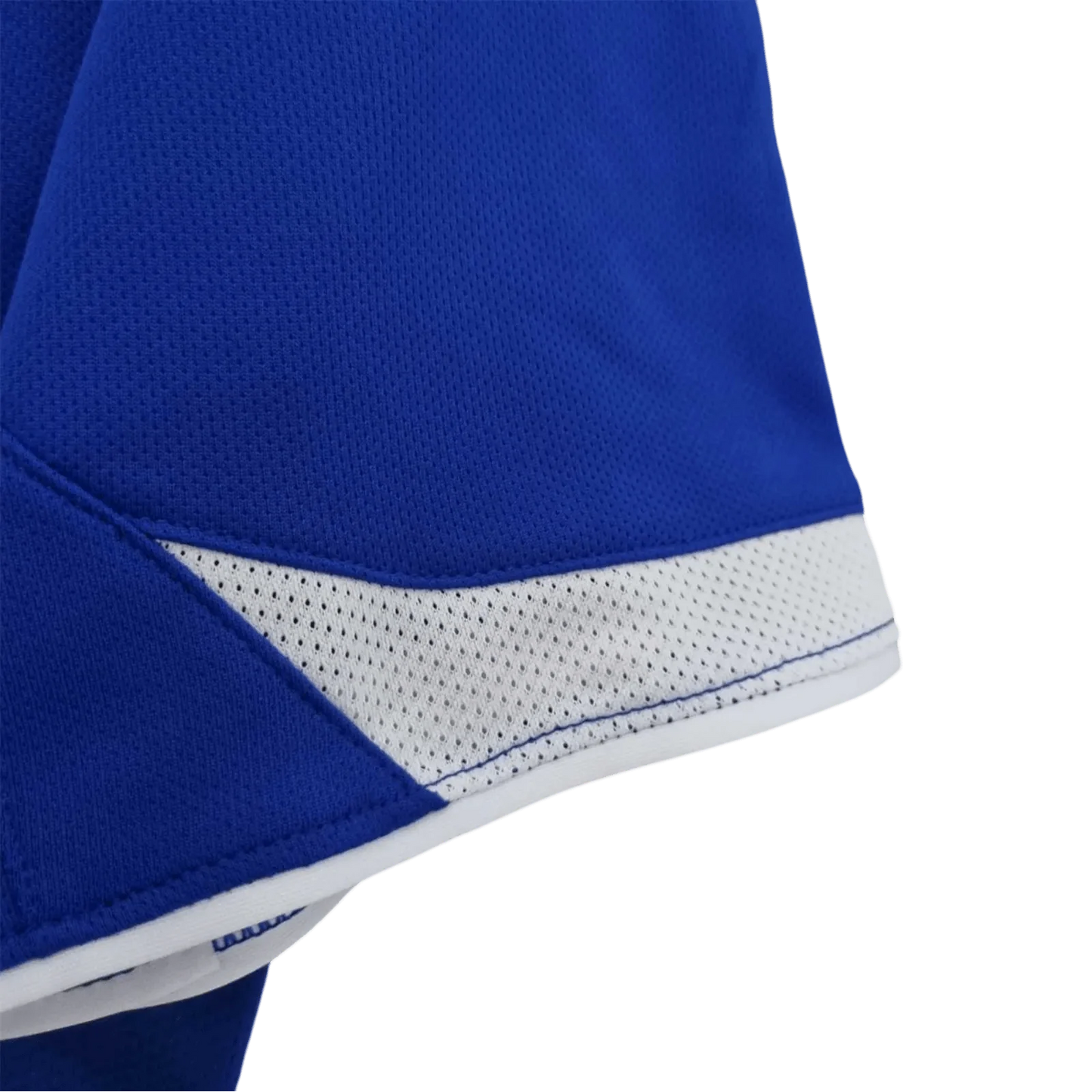 https://cdn.shopify.com/s/files/1/0826/7228/8075/files/2004-brazil-away-retro-kit-618597.webp?v=1741196949