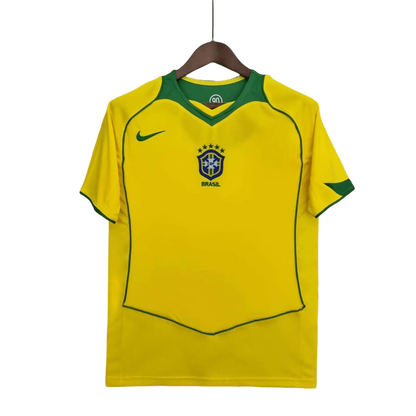 https://cdn.shopify.com/s/files/1/0826/7228/8075/files/2004-brazil-home-retro-kit-373013.webp?v=1741196965