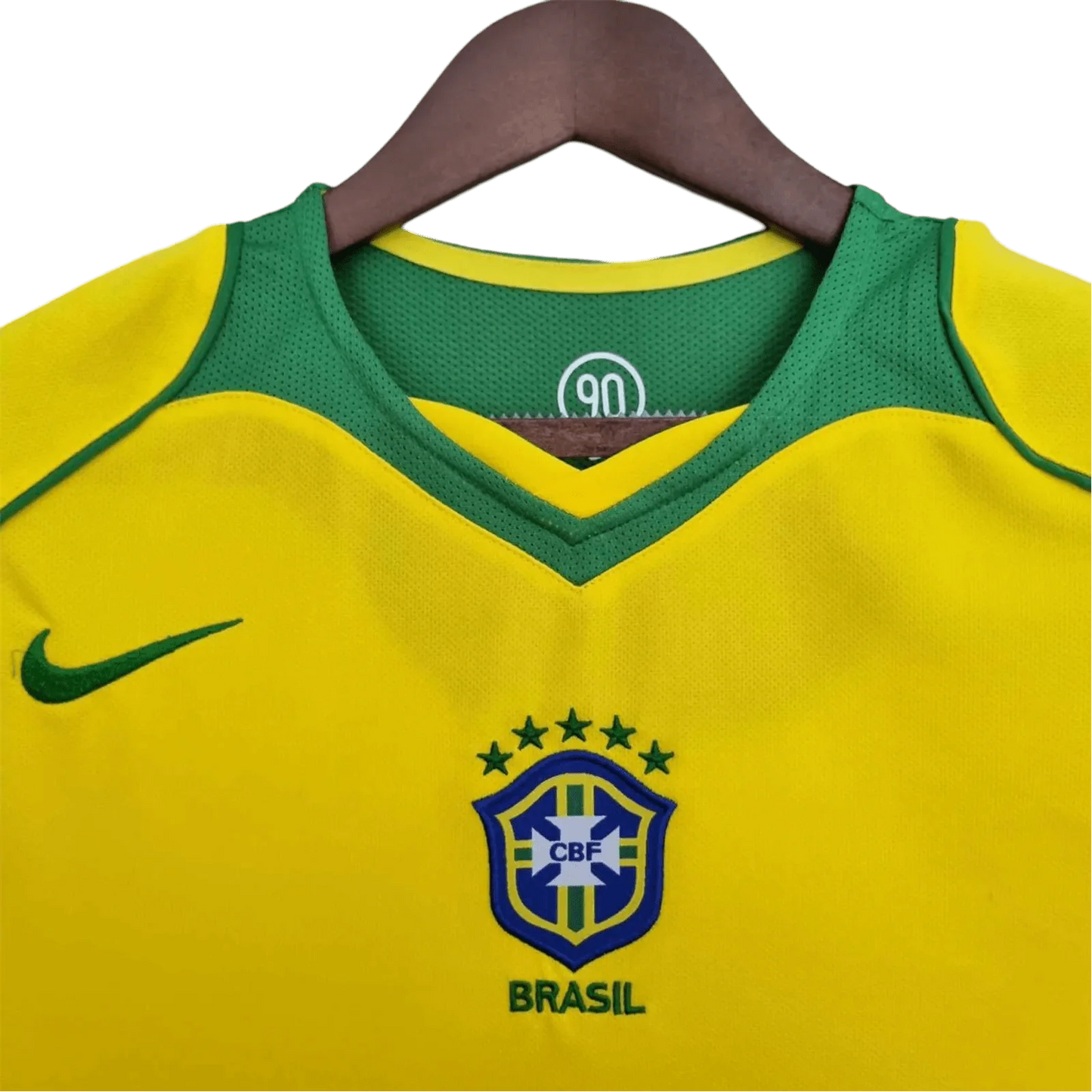 https://cdn.shopify.com/s/files/1/0826/7228/8075/files/2004-brazil-home-retro-kit-785644.webp?v=1741196964
