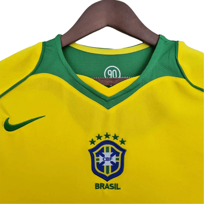https://cdn.shopify.com/s/files/1/0826/7228/8075/files/2004-brazil-home-retro-kit-785644.webp?v=1741196964