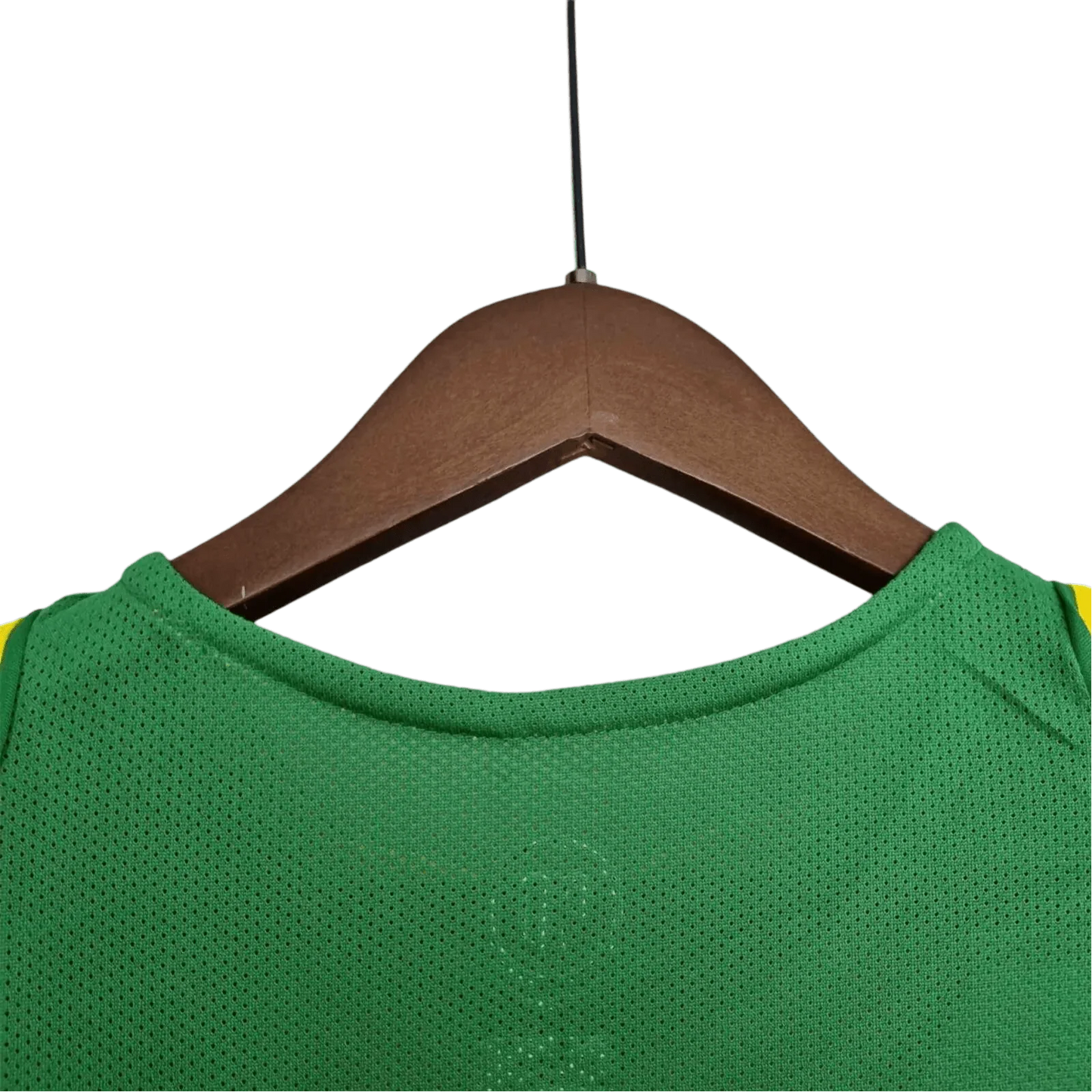 https://cdn.shopify.com/s/files/1/0826/7228/8075/files/2004-brazil-home-retro-kit-853954.webp?v=1741196968