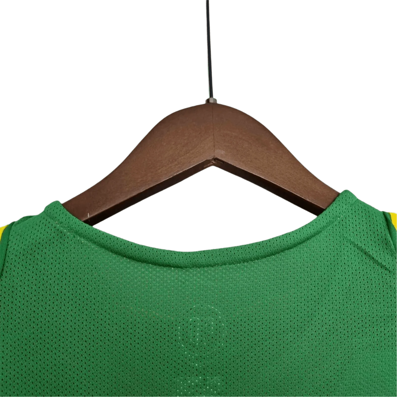 https://cdn.shopify.com/s/files/1/0826/7228/8075/files/2004-brazil-home-retro-kit-853954.webp?v=1741196968