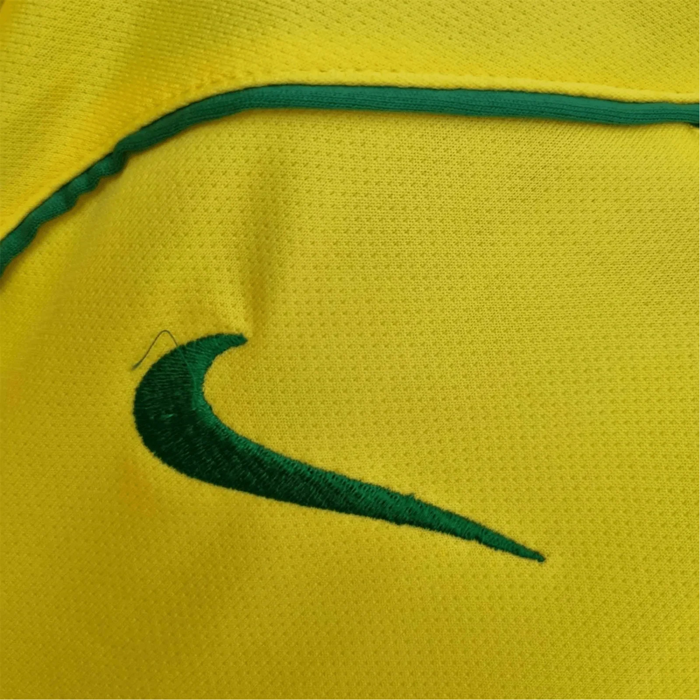https://cdn.shopify.com/s/files/1/0826/7228/8075/files/2004-brazil-home-retro-kit-956540.webp?v=1741197036