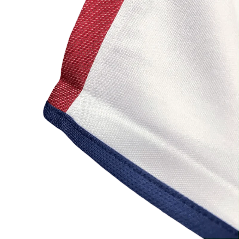 https://cdn.shopify.com/s/files/1/0826/7228/8075/files/2004-england-home-retro-kit-369549.webp?v=1741196962