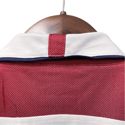 https://cdn.shopify.com/s/files/1/0826/7228/8075/files/2004-england-home-retro-kit-827069.webp?v=1741196965