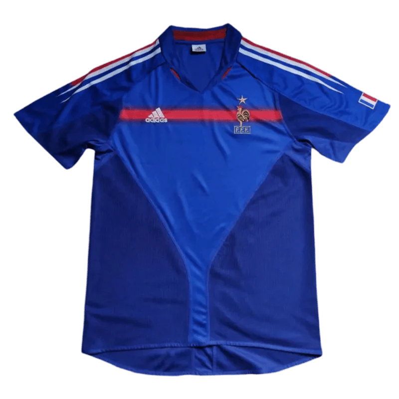 https://cdn.shopify.com/s/files/1/0826/7228/8075/files/2004-france-home-retro-kit-109011.webp?v=1741197175