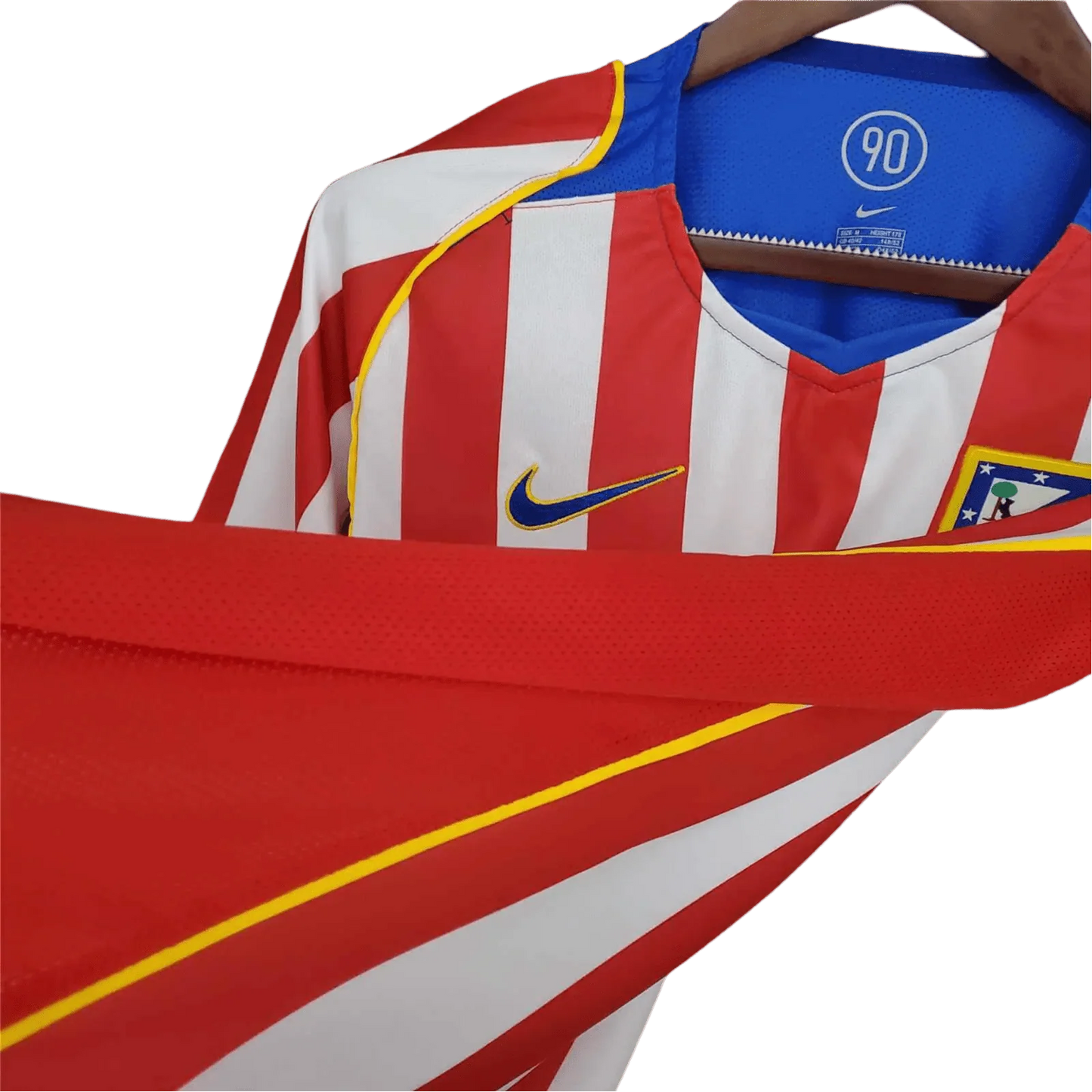 https://cdn.shopify.com/s/files/1/0826/7228/8075/files/20042005-atletico-madrid-spider-man-2-home-retro-kit-classickits433-819661.webp?v=1741198260