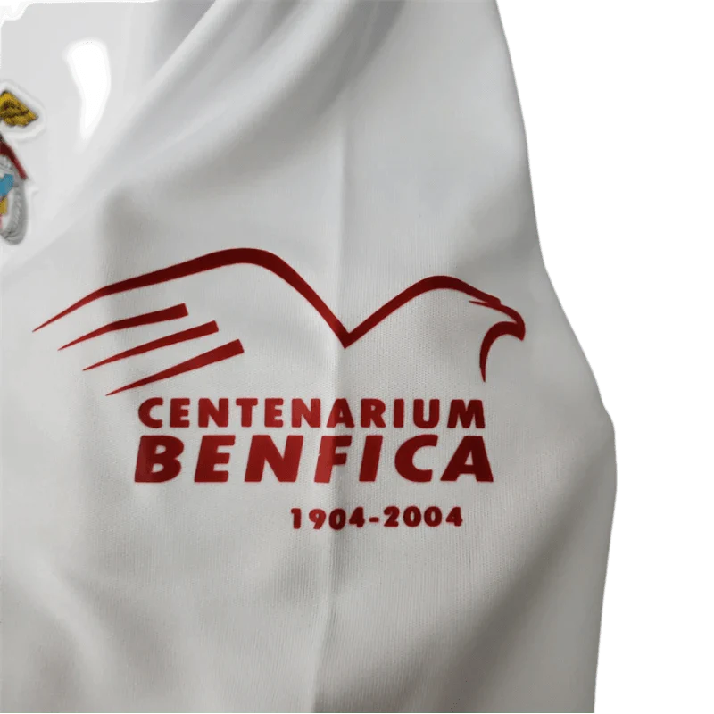 https://cdn.shopify.com/s/files/1/0826/7228/8075/files/20042005-benfica-vodafone-away-retro-jersey-882491.webp?v=1741199327