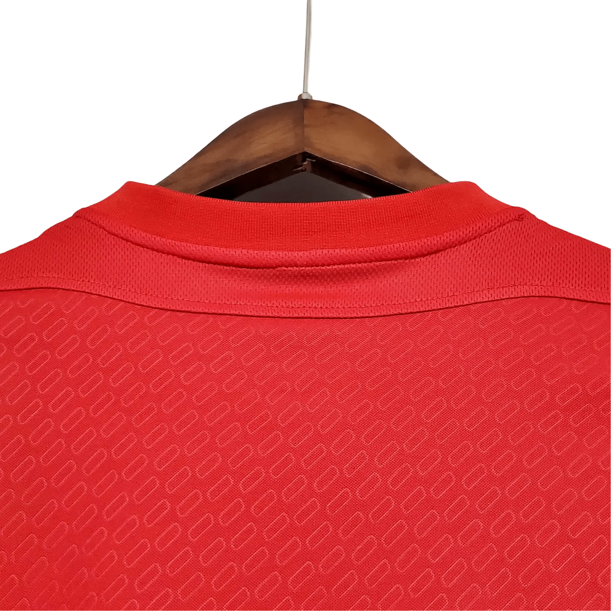 https://cdn.shopify.com/s/files/1/0826/7228/8075/files/20042005-liverpooi-carlsberg-ucl-final-istanbul-home-retro-kit-classickits433-696088.webp?v=1741198014