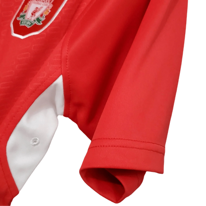 https://cdn.shopify.com/s/files/1/0826/7228/8075/files/20042005-liverpooi-carlsberg-ucl-final-istanbul-home-retro-kit-classickits433-976503.webp?v=1741198016