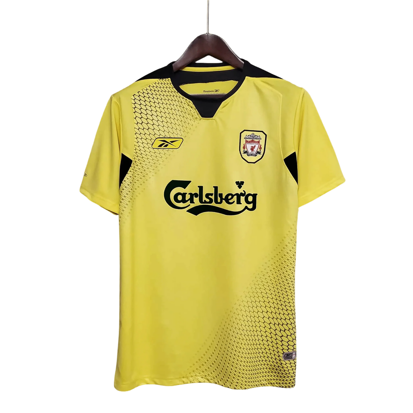 https://cdn.shopify.com/s/files/1/0826/7228/8075/files/20042005-liverpooi-carlsberg-yellow-away-retro-kit-classickits433-227182.webp?v=1741197876