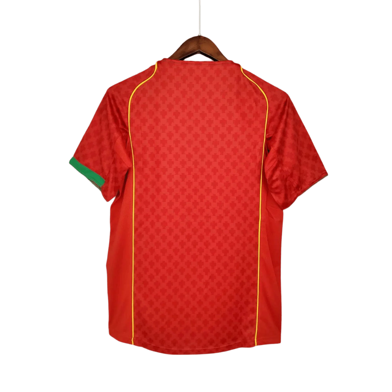 https://cdn.shopify.com/s/files/1/0826/7228/8075/files/20042005-portugal-home-retro-jersey-821385.webp?v=1741198530