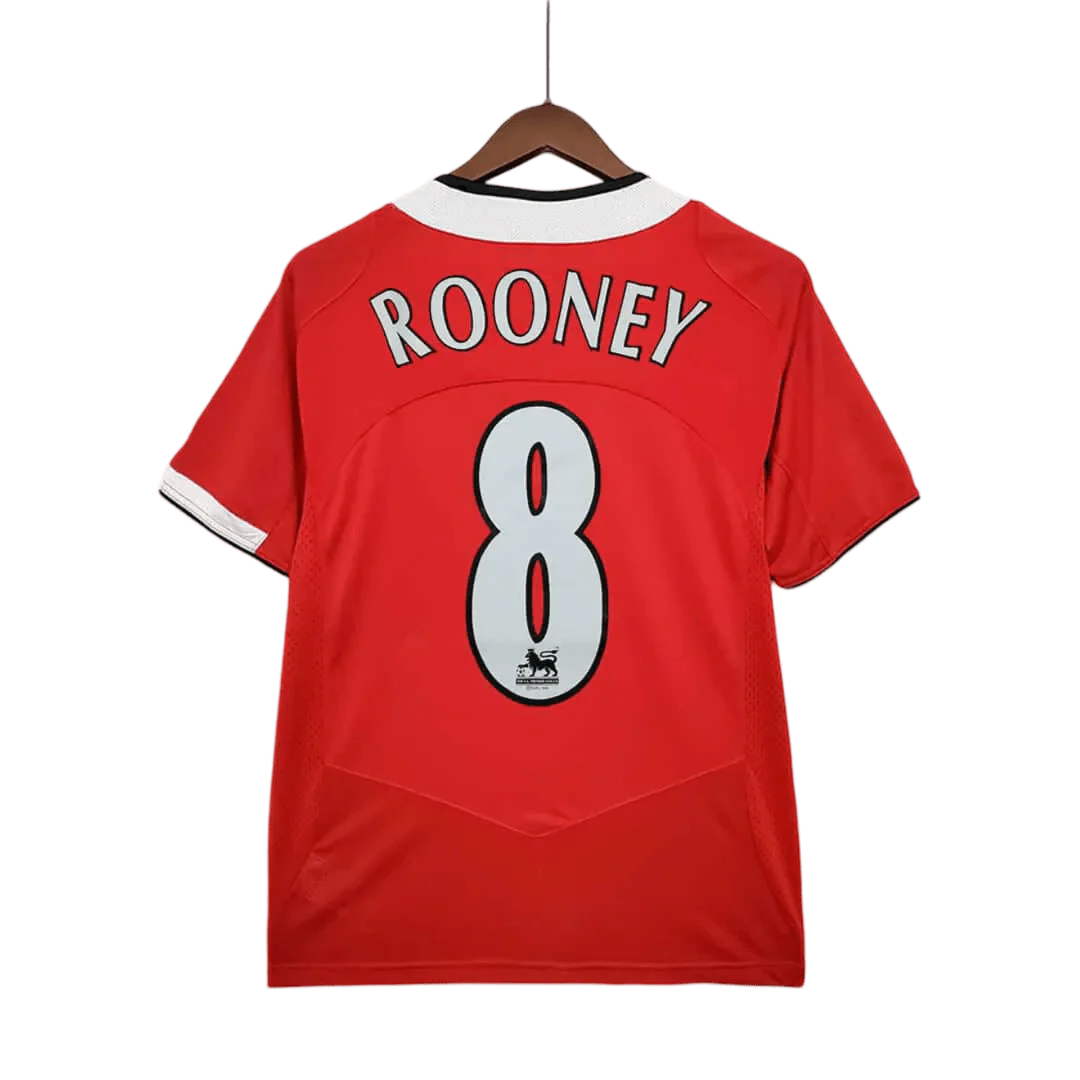 https://cdn.shopify.com/s/files/1/0826/7228/8075/files/20042006-manchester-united-vodafone-home-retro-kit-short-sleeves-classickits433-533188.webp?v=1741197669