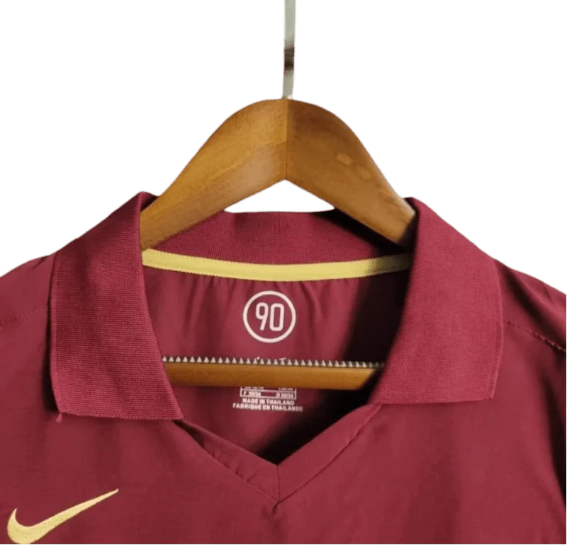 https://cdn.shopify.com/s/files/1/0826/7228/8075/files/20052006-arsenal-sponsor-o2-home-retro-kit-classickits433-749852.webp?v=1741199333