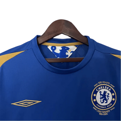 https://cdn.shopify.com/s/files/1/0826/7228/8075/files/20052006-chelsea-samsung-mobile-home-retro-kit-classickits433-589313.webp?v=1741198252