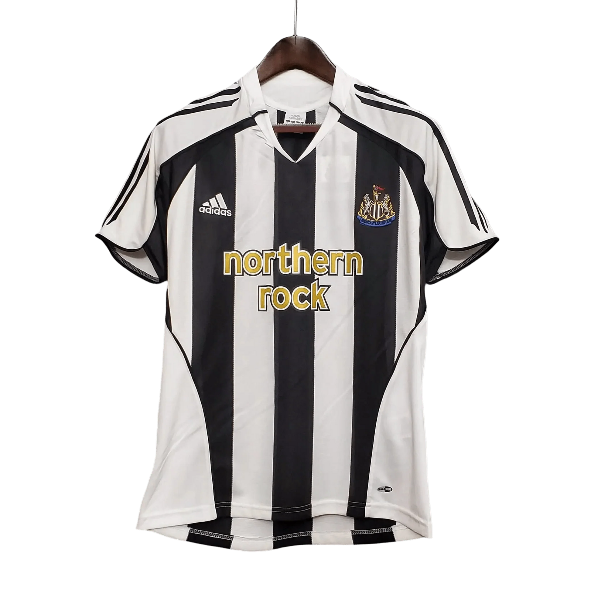 https://cdn.shopify.com/s/files/1/0826/7228/8075/files/20052006-newcastle-utd-northern-rock-home-retro-kit-classickits433-802132.webp?v=1741197848