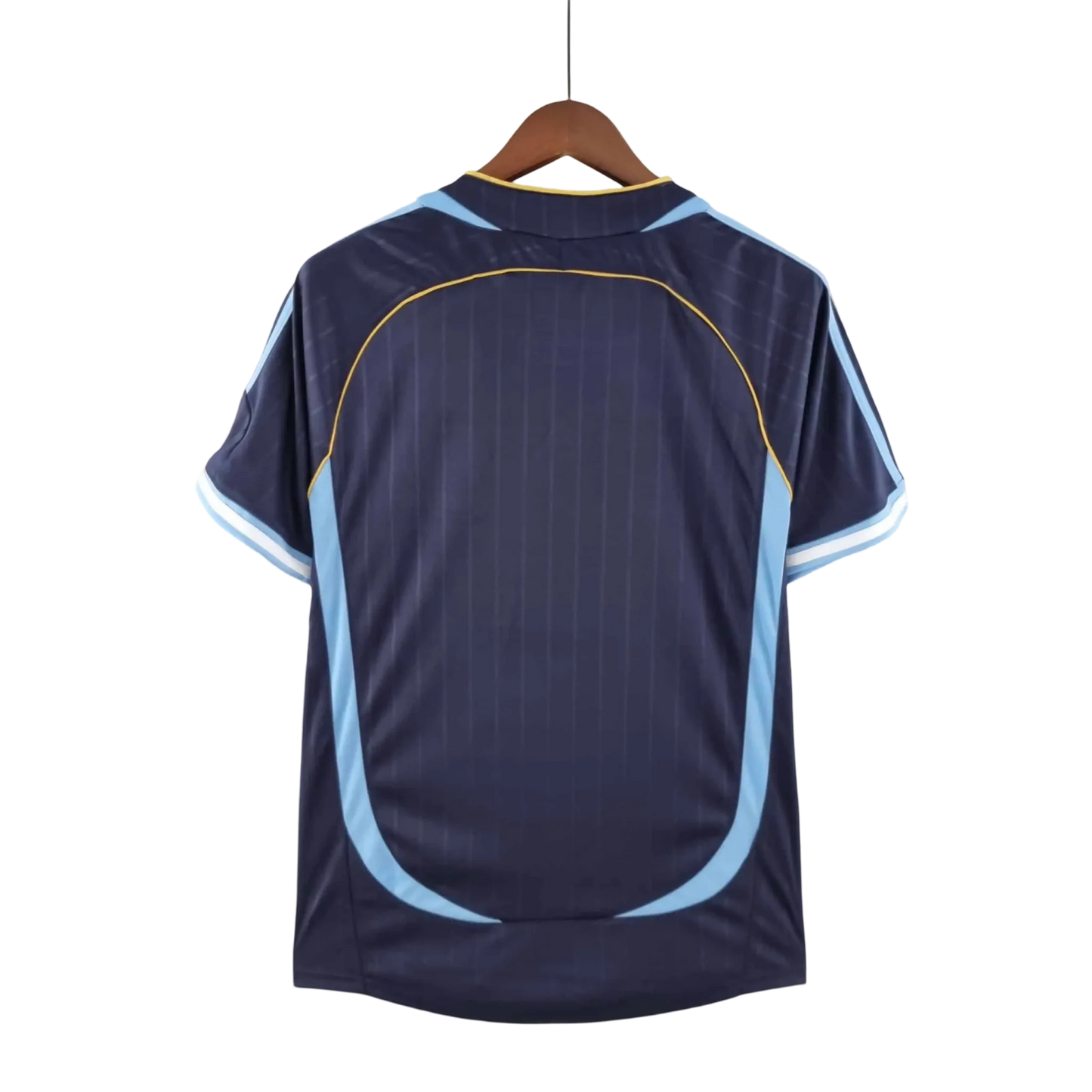 https://cdn.shopify.com/s/files/1/0826/7228/8075/files/2006-argentina-away-retro-kit-569992.webp?v=1741197281