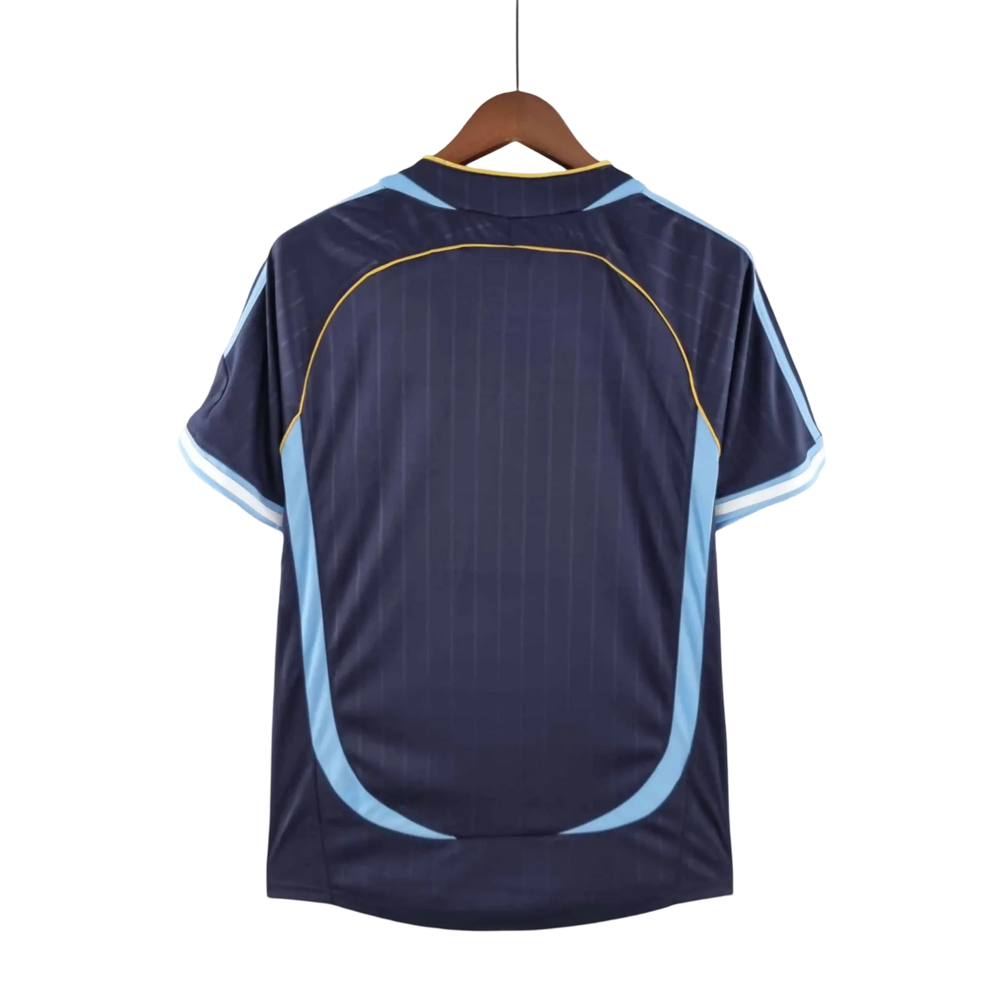 https://cdn.shopify.com/s/files/1/0826/7228/8075/files/2006-argentina-away-retro-kit-569992.webp?v=1741197281