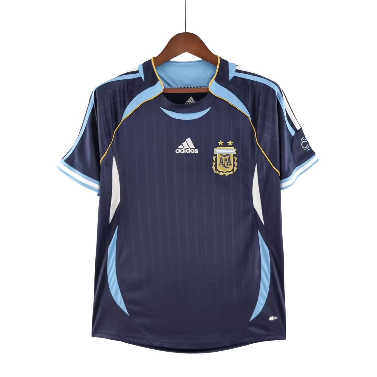 https://cdn.shopify.com/s/files/1/0826/7228/8075/files/2006-argentina-away-retro-kit-644722.webp?v=1741197282